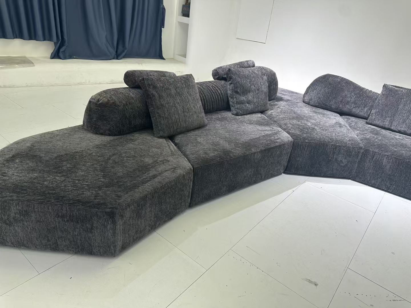 Canapé d'angle modulable en chenille gris anthracite – Dune