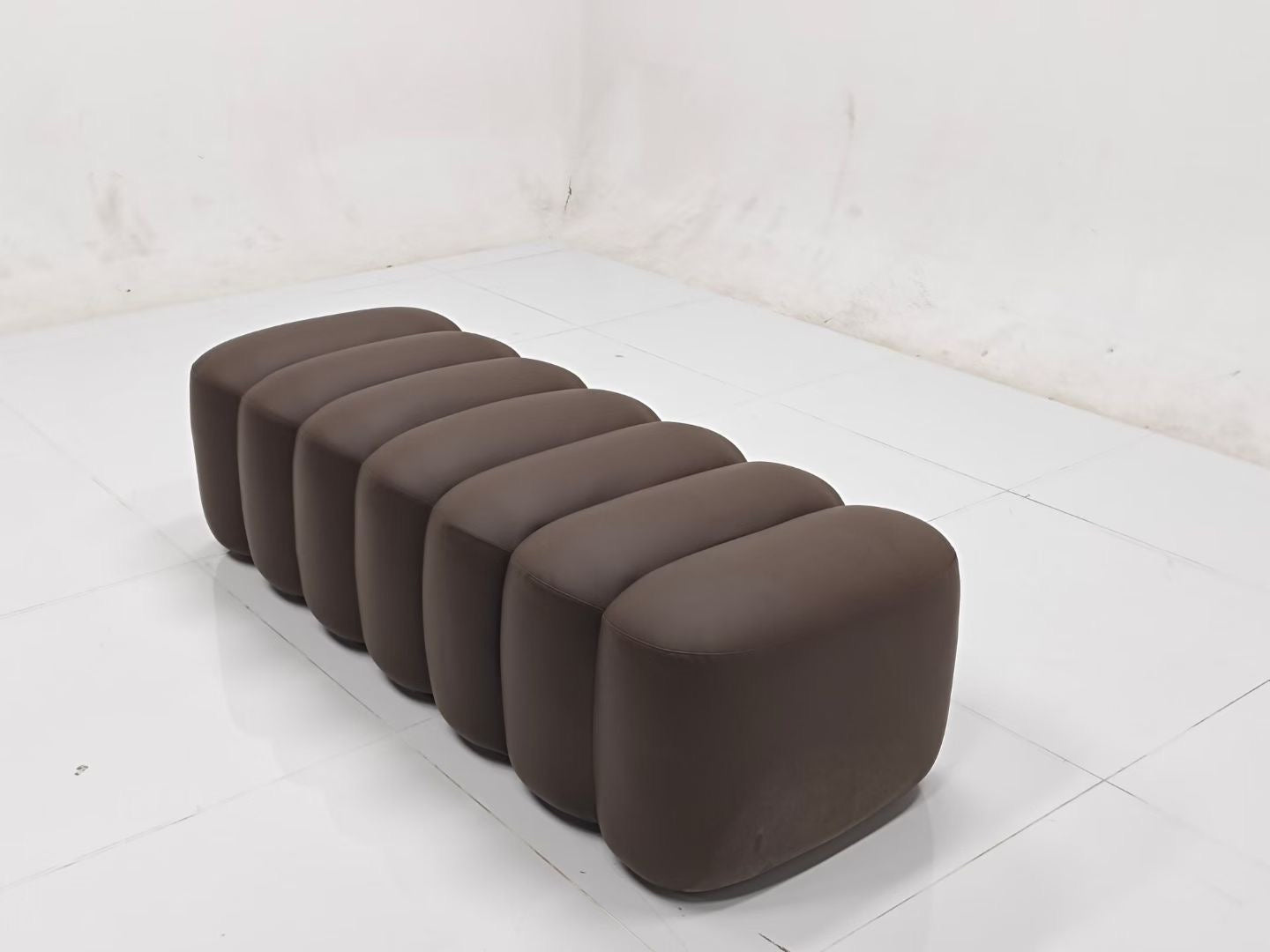 Canapé bas modulable en cuir brun chocolat à sept vagues arrondies – Onda