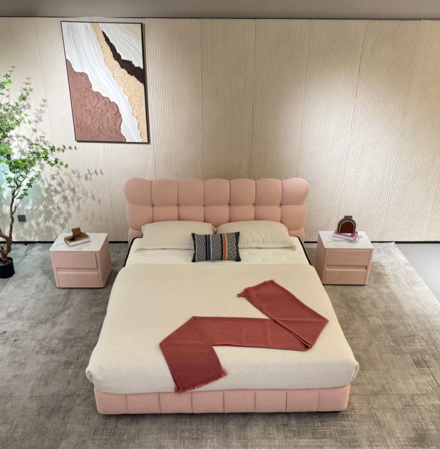 Lit capitonné en tissu bouclé rose poudré avec coffre de rangement – Bubble