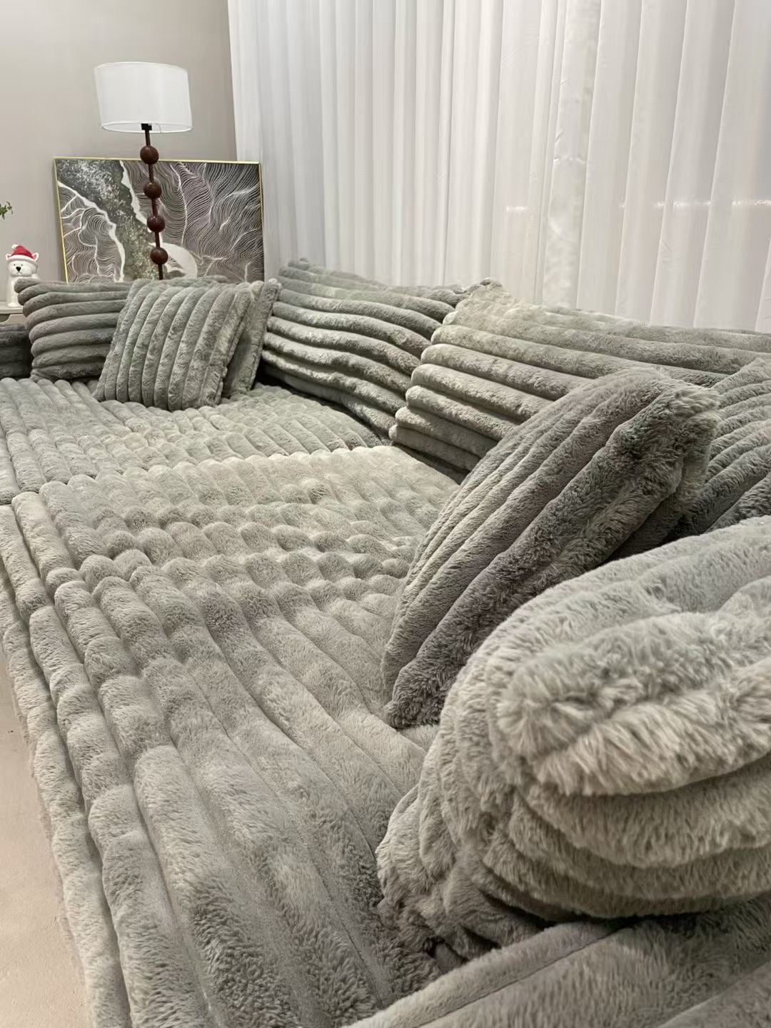 Canapé lounge modulable en fausse fourrure grise côtelée – Cocoon Togo