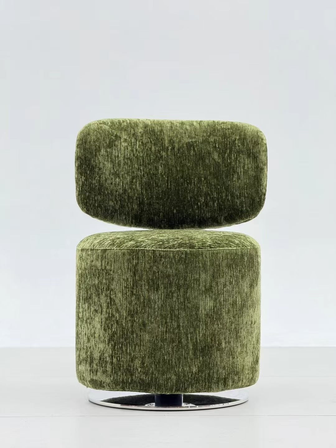 Fauteuil pivotant en velours chenille vert – Sculpt Chair