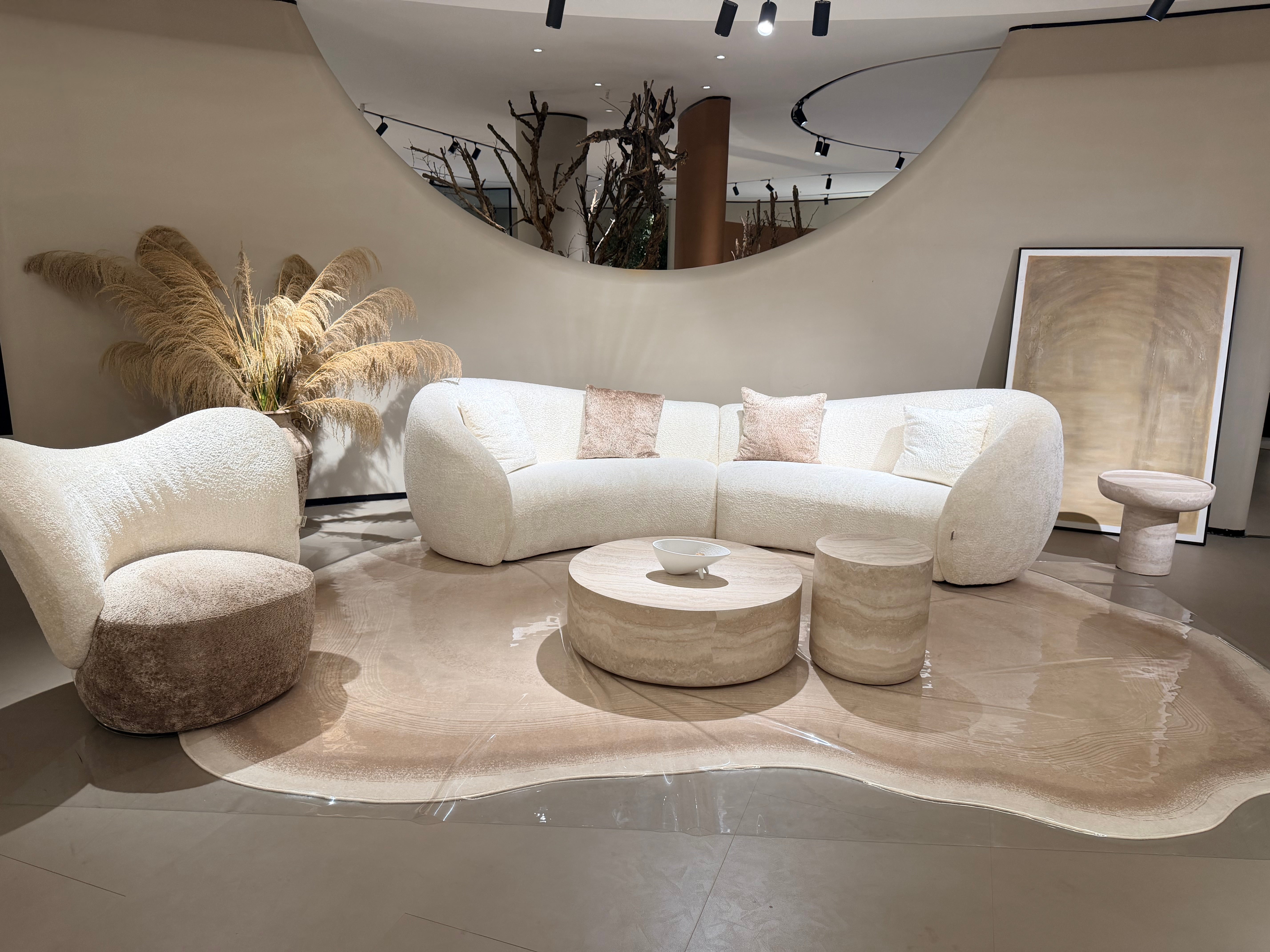 Ensemble lounge modulable en bouclé blanc et travertin – Soft Curve Lounge