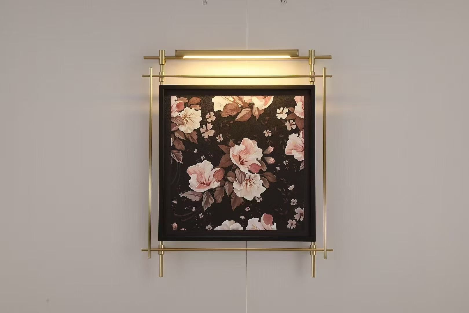 Applique Murale Cadre Lumineux en Laiton – Collection Chinoiserie