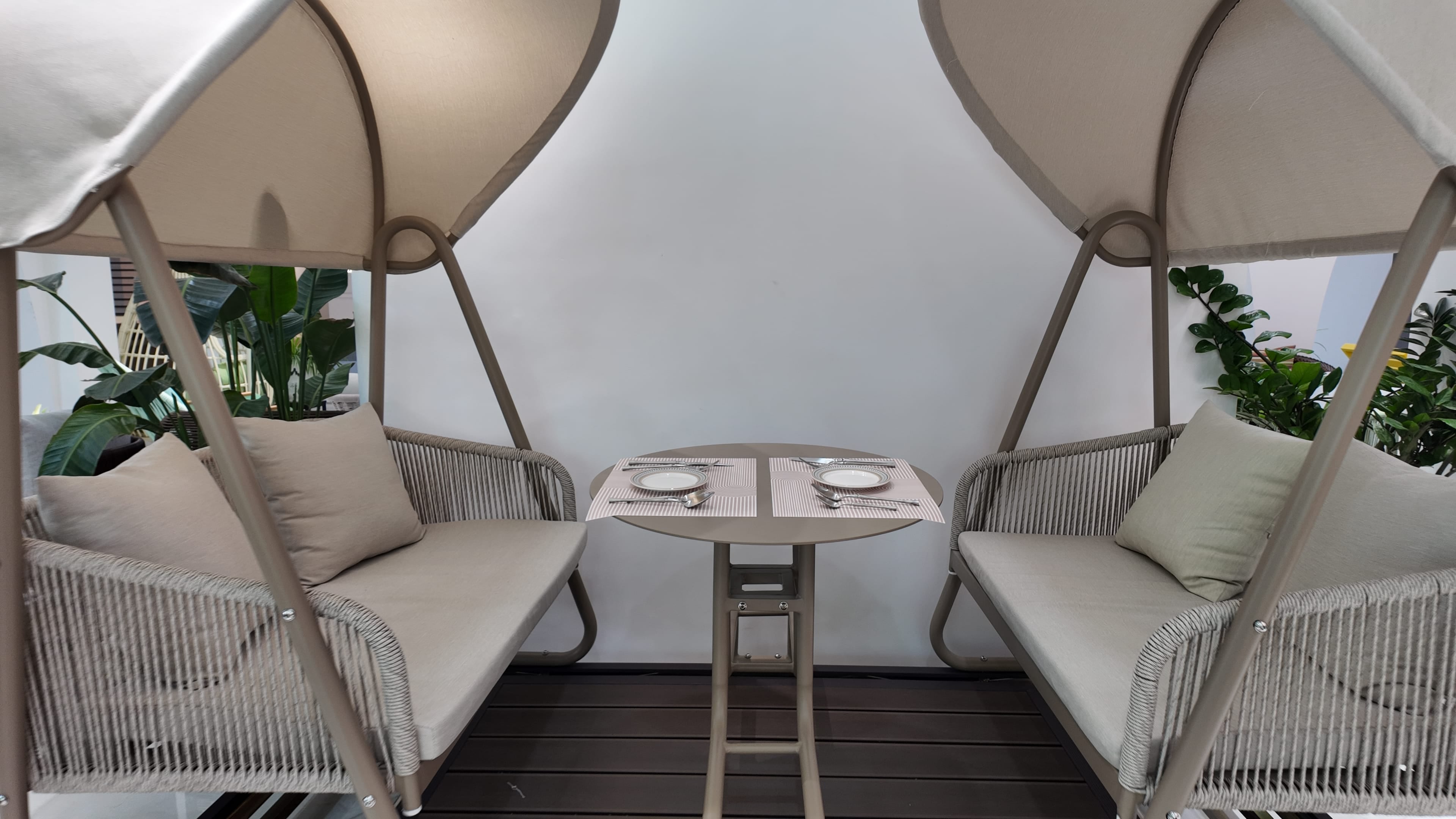 Outdoor Swing Set – Outdoor Lounge Collection