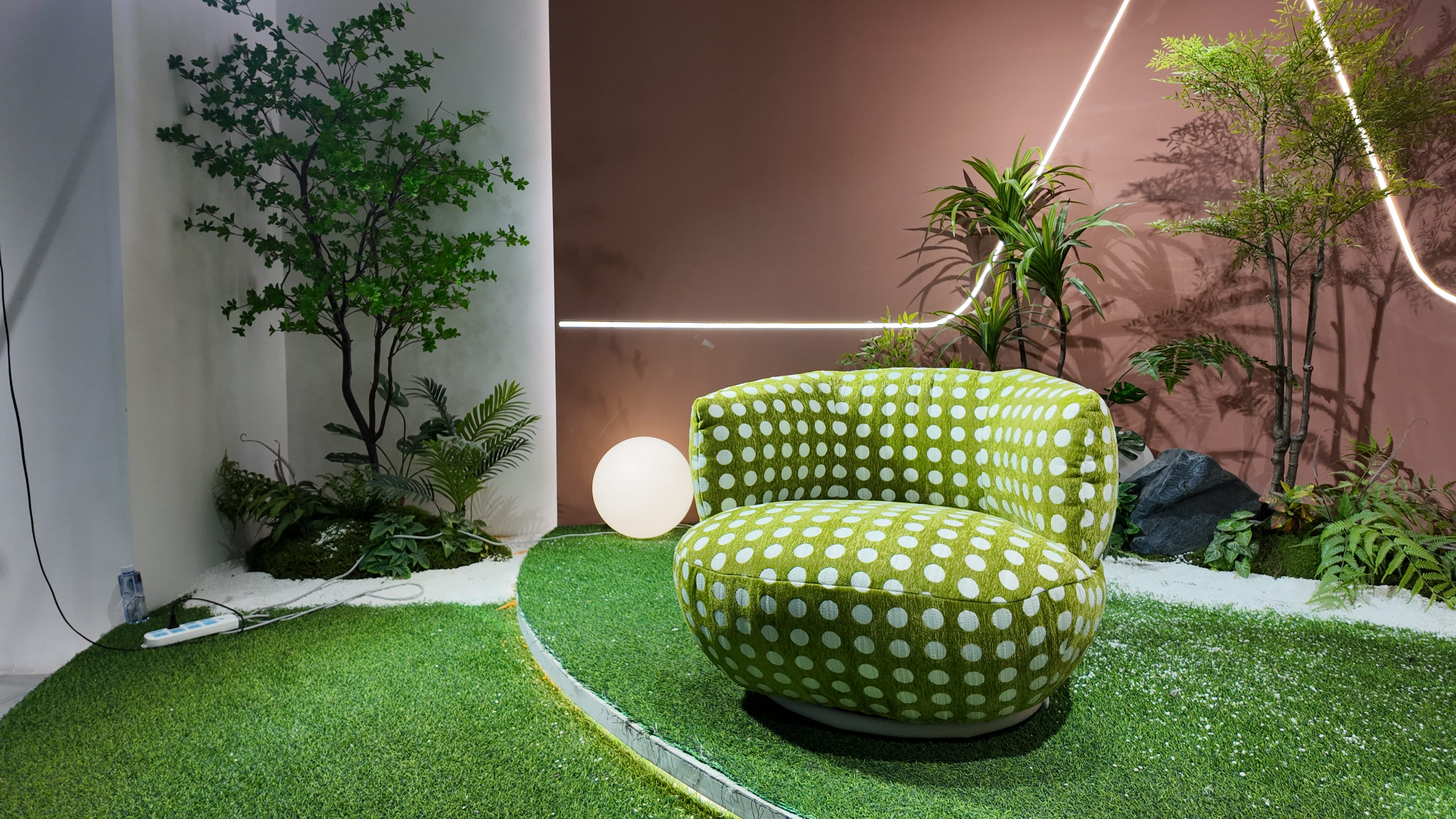 Fauteuil pivotant en tissu jacquard à pois vert – Pois Vert