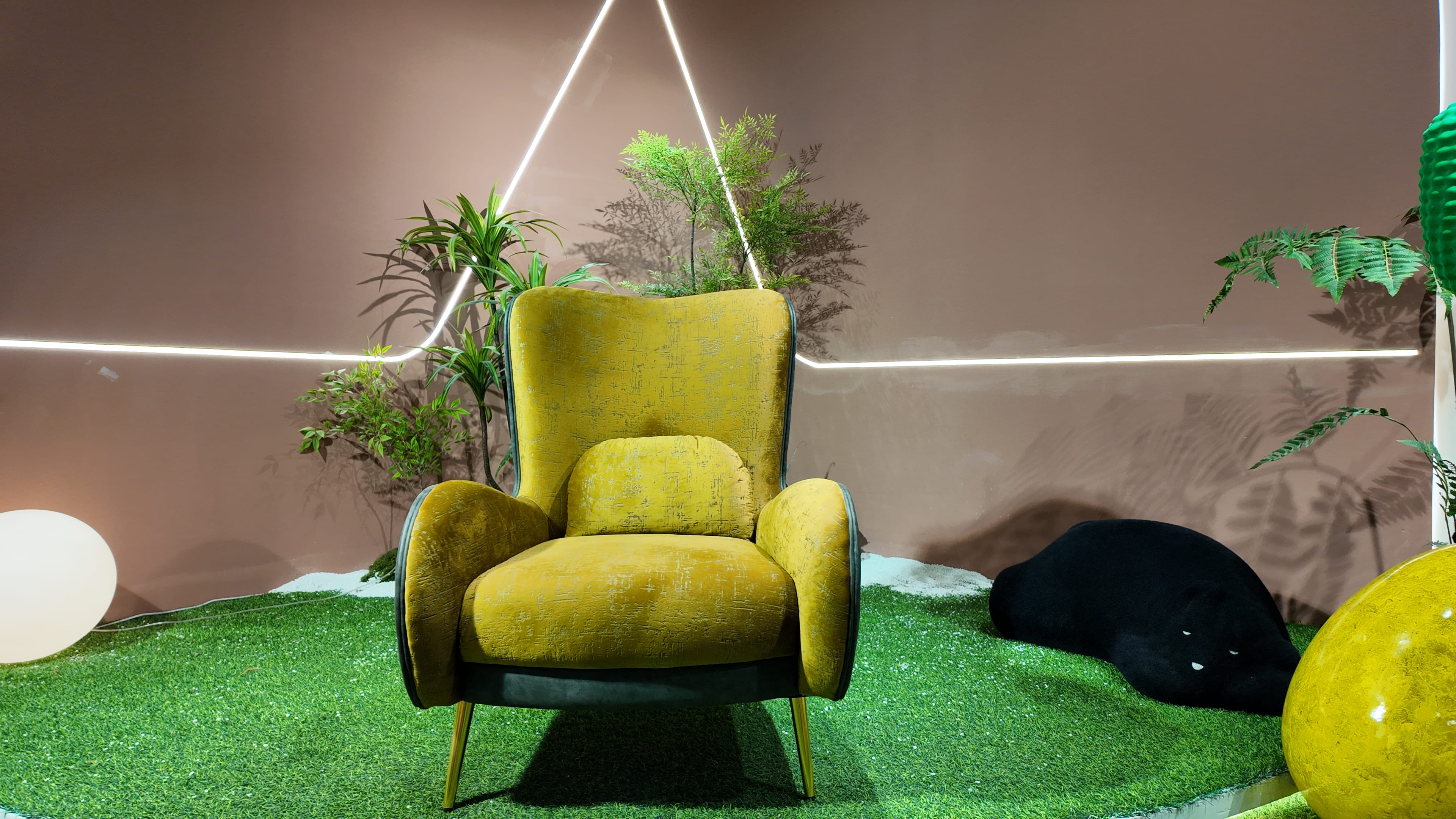 Fauteuil design bicolore velours gris anthracite et jaune moutarde – Arketipo