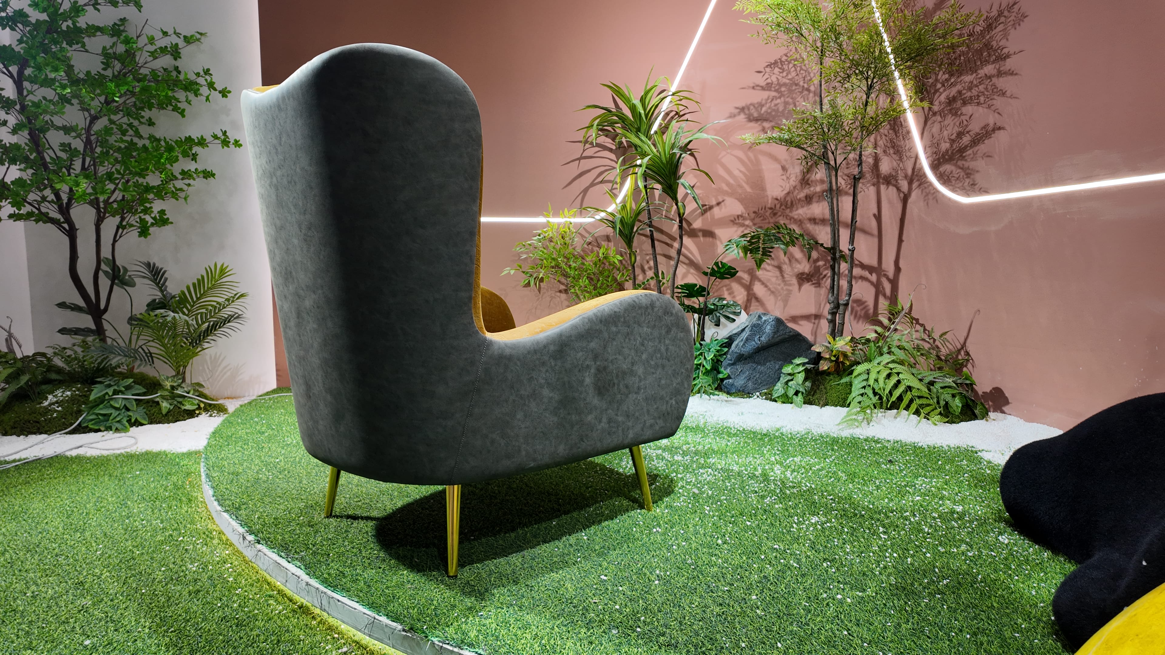 Fauteuil design bicolore velours gris anthracite et jaune moutarde – Arketipo