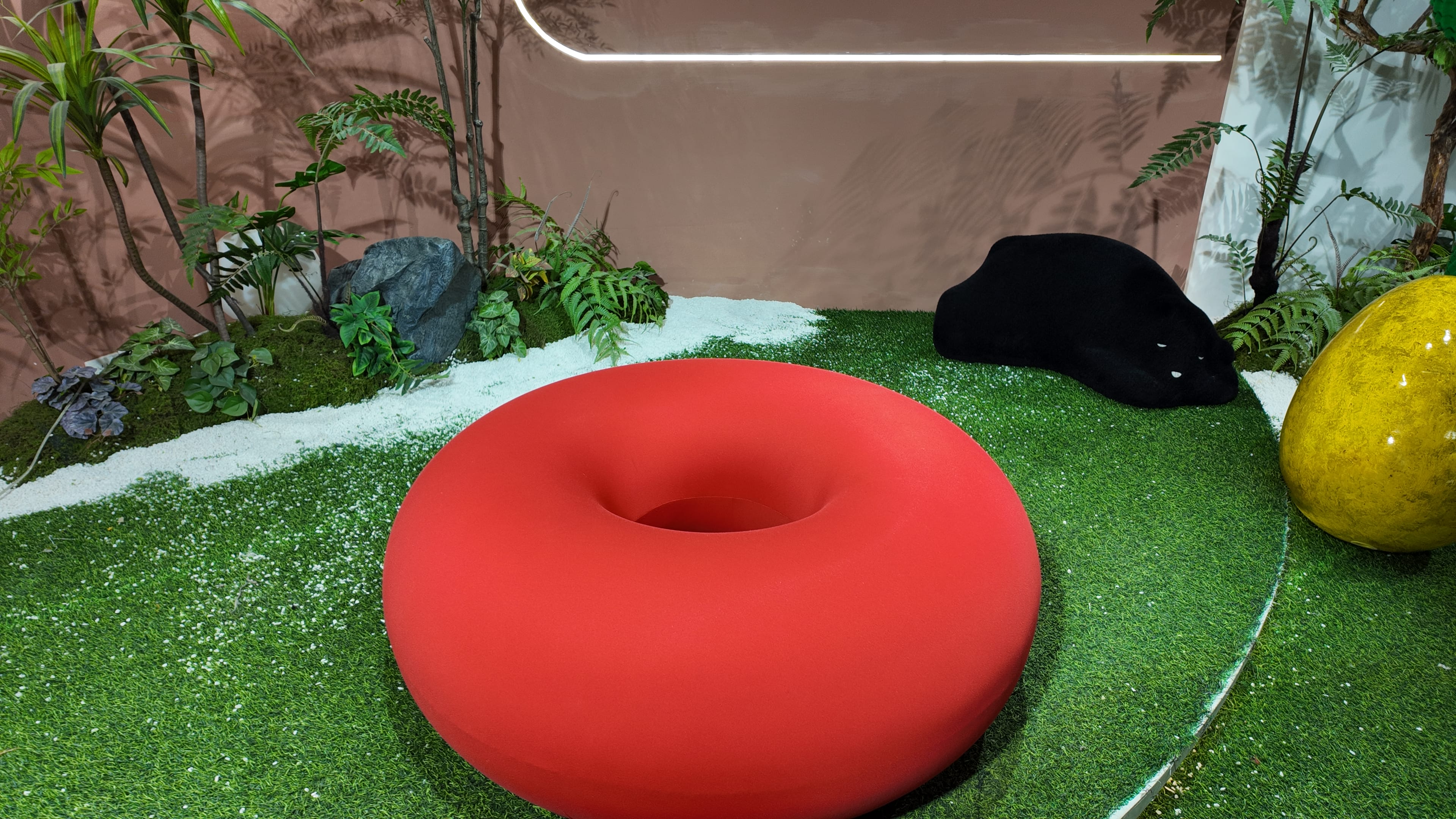 Fauteuil pouf en anneau en tissu rouge – BOA
