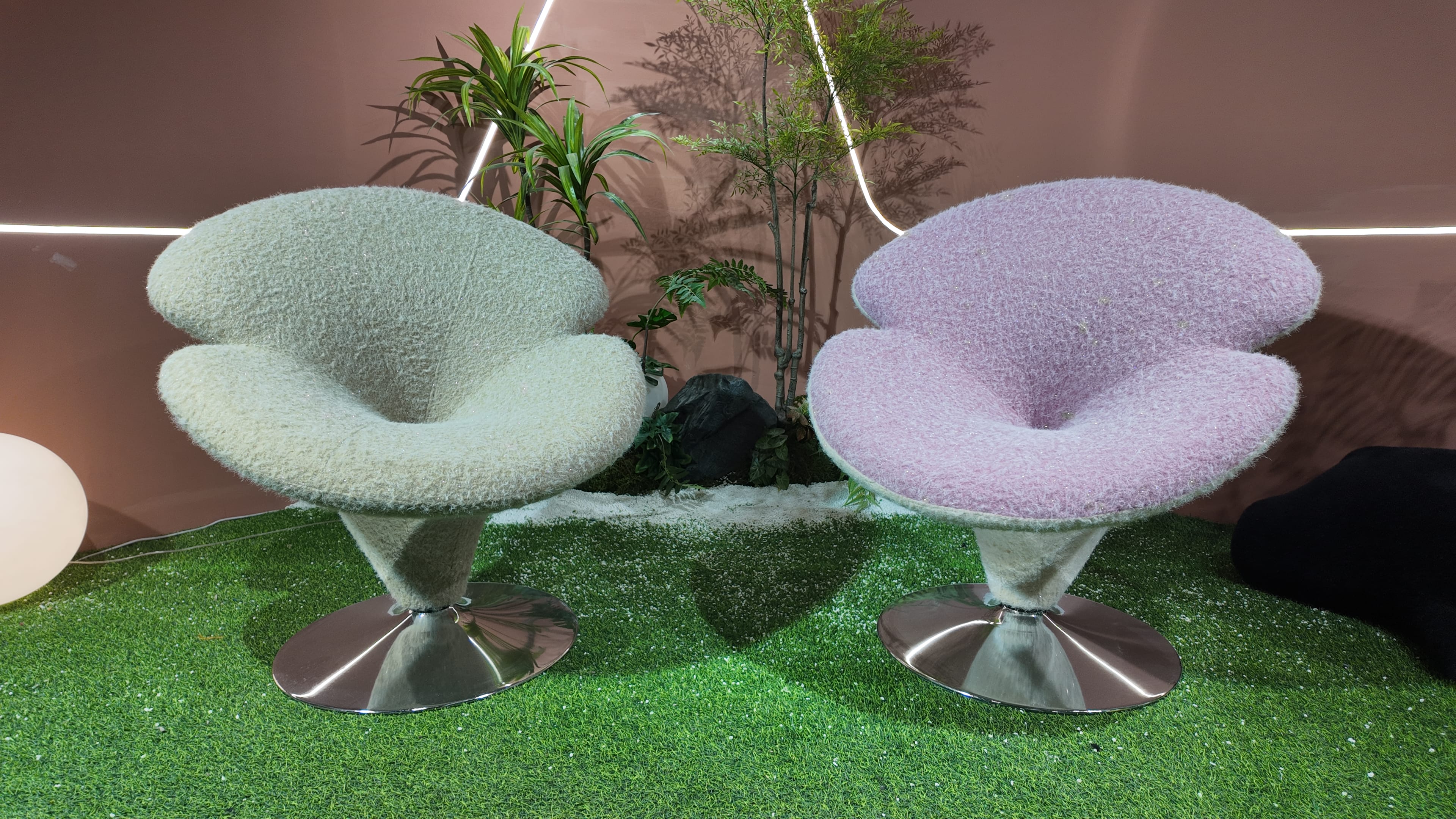 Fauteuil pivotant en tissu bouclette forme fleur – DUO FLOWER